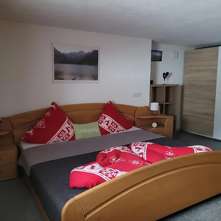 Bergwiese Mit Balkon Апартаменты