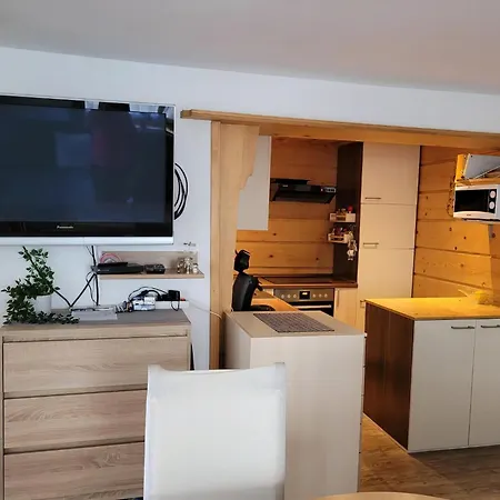 Bergwiese Mit Balkon Apartamento *